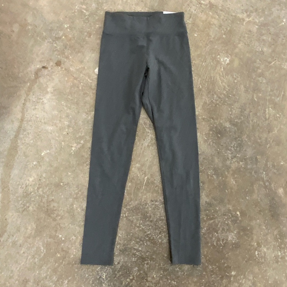 NWT Aerie Chill Play Move Grey Comfy Leggings Size Small - OBO